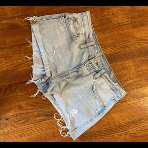 Levi’s Mid Rise Shorts